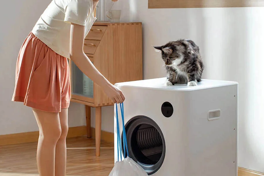 cat robot litter